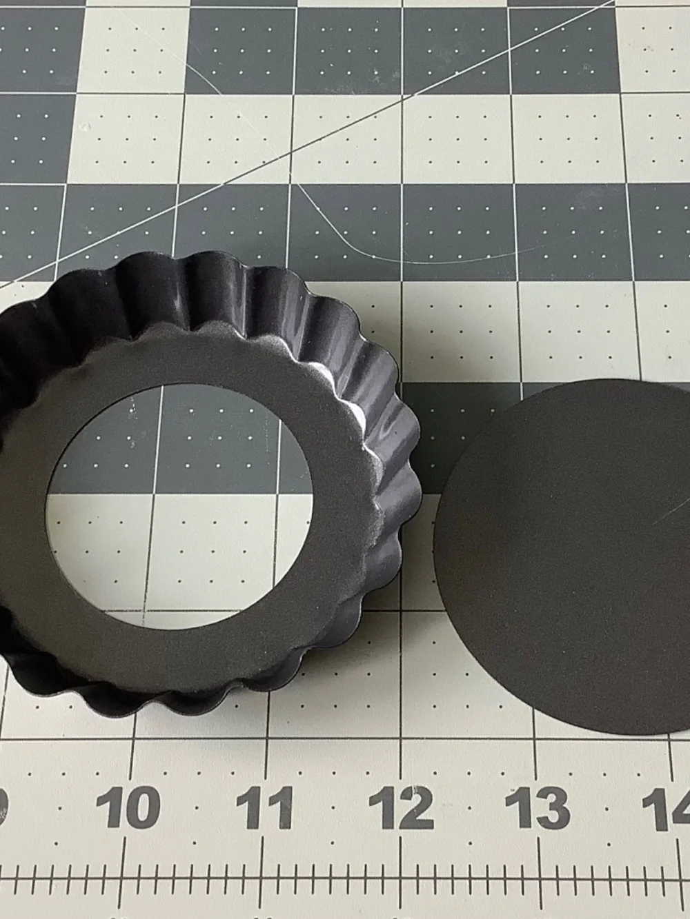 Set of 4 Mini Metal Tart Tartlet Pans with Removable Bottoms